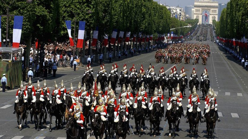 Live Virtual Tour of French National Day on 14th July 2021 – Frehindi's ...